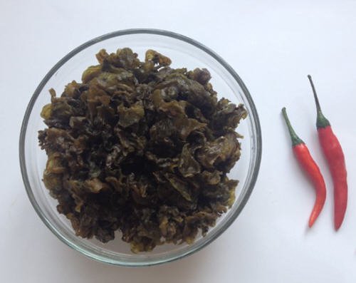 分享简单易做一道家常小菜：辣椒炒地皮菜