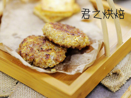 电饼铛烤豆腐肉饼，口感独到，鲜香可口